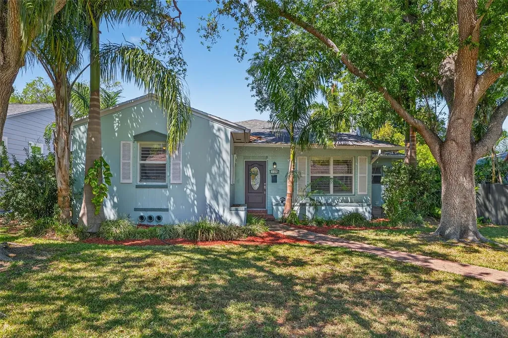 169 27th Avenue N St Petersburg FL 33704