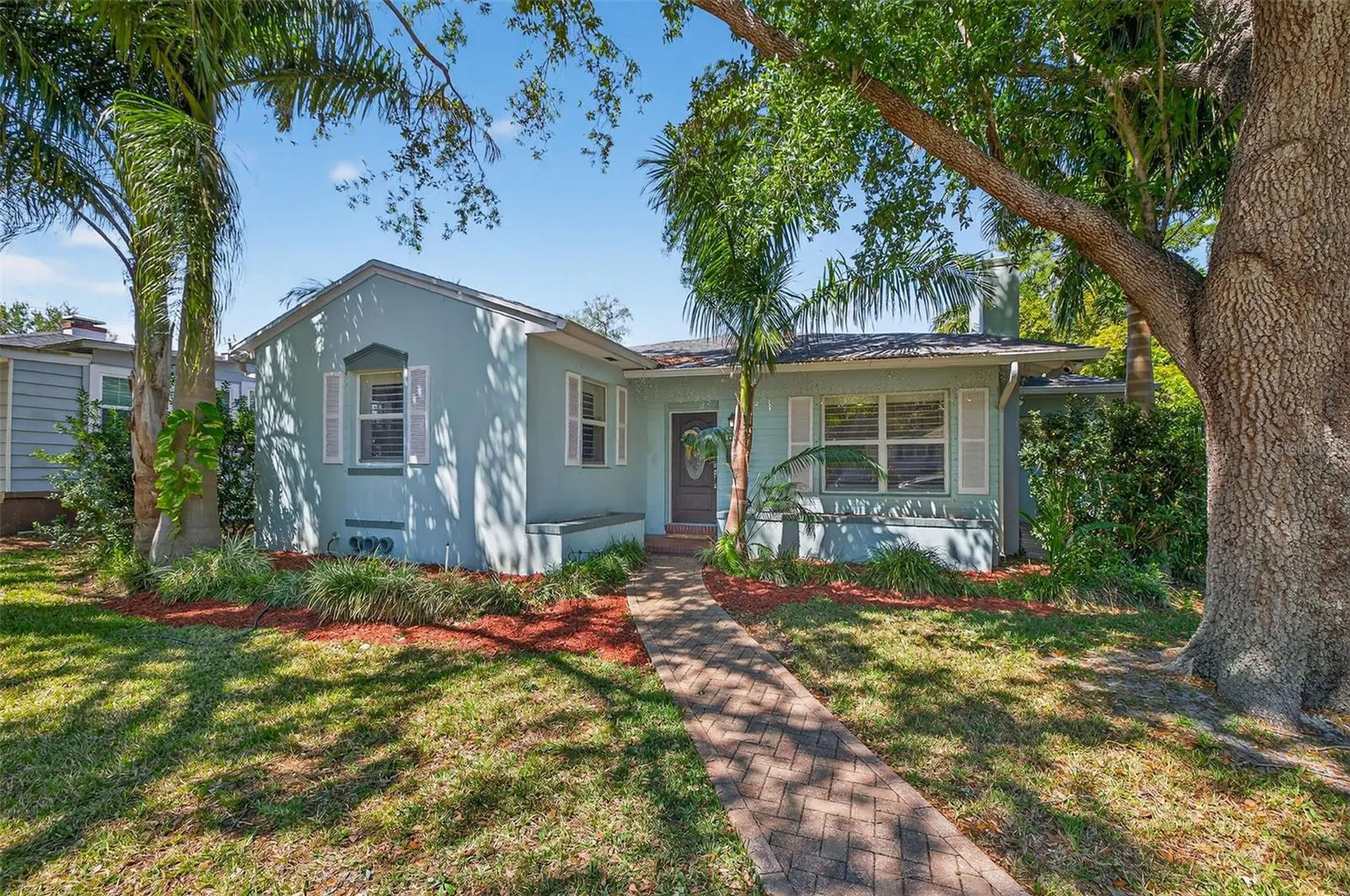 169 27th Avenue N St Petersburg FL 33704