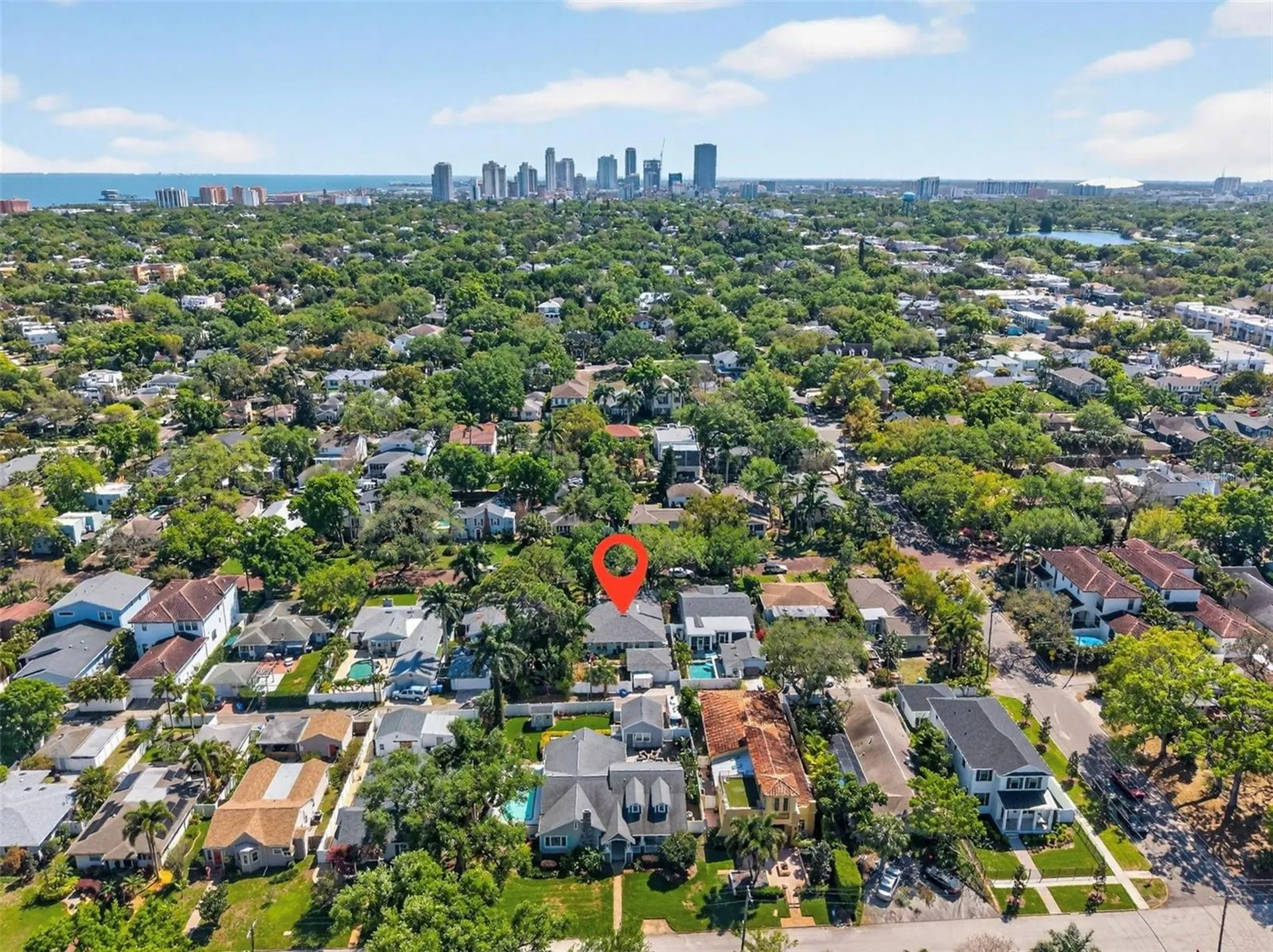 169 27th Avenue N St Petersburg FL 33704
