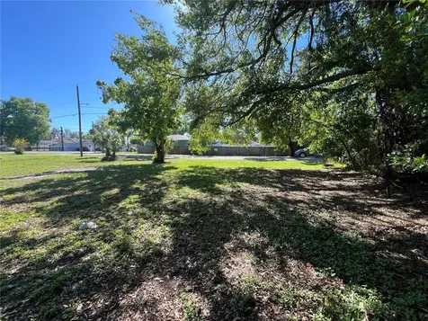 10105 N 16 Street Tampa FL 33612