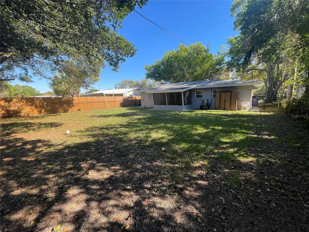 5841 4th Avenue N St Petersburg FL 33710