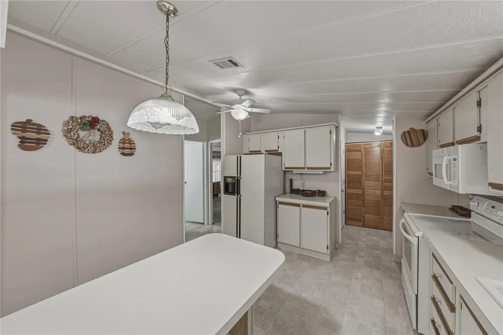 5556 Riviera Drive Zephyrhills FL 33541