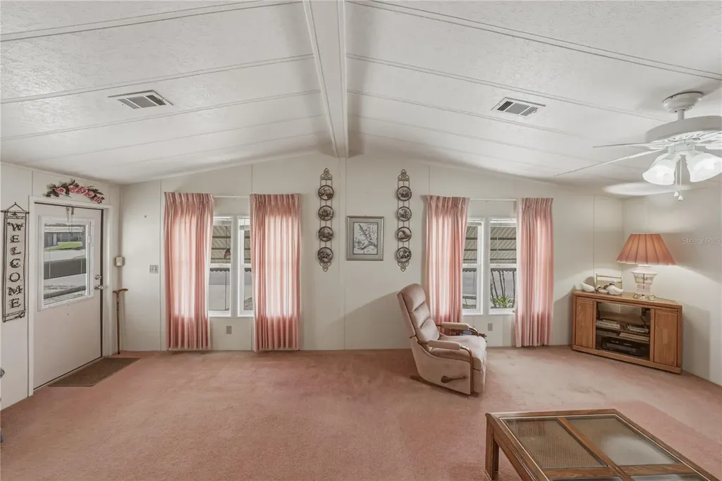 5556 Riviera Drive Zephyrhills FL 33541