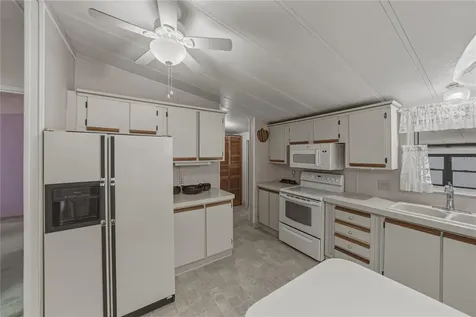 5556 Riviera Drive Zephyrhills FL 33541