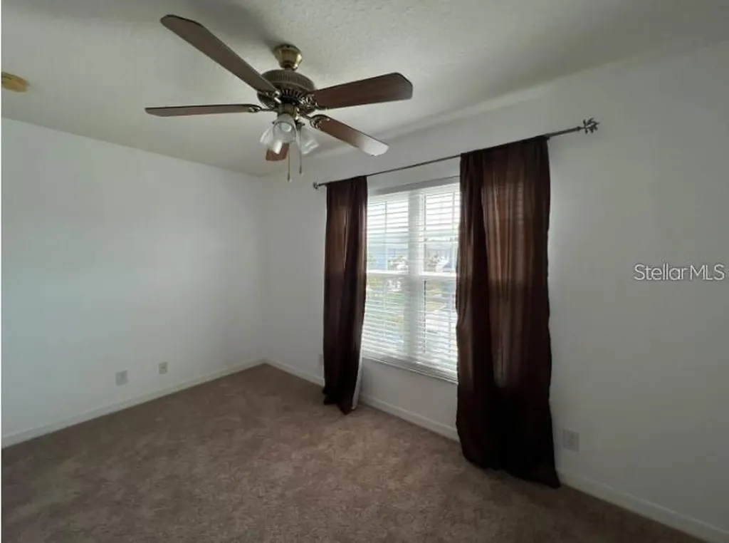 10216 Dolce Vista Drive NE St Petersburg FL 33702
