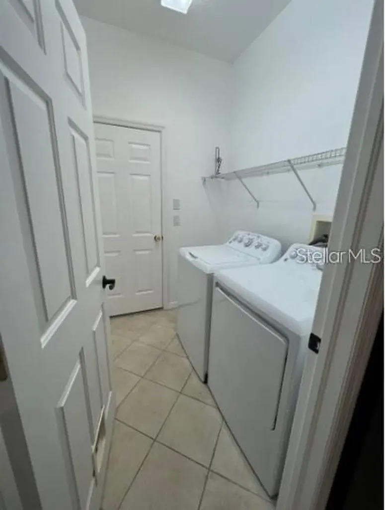 10216 Dolce Vista Drive NE St Petersburg FL 33702