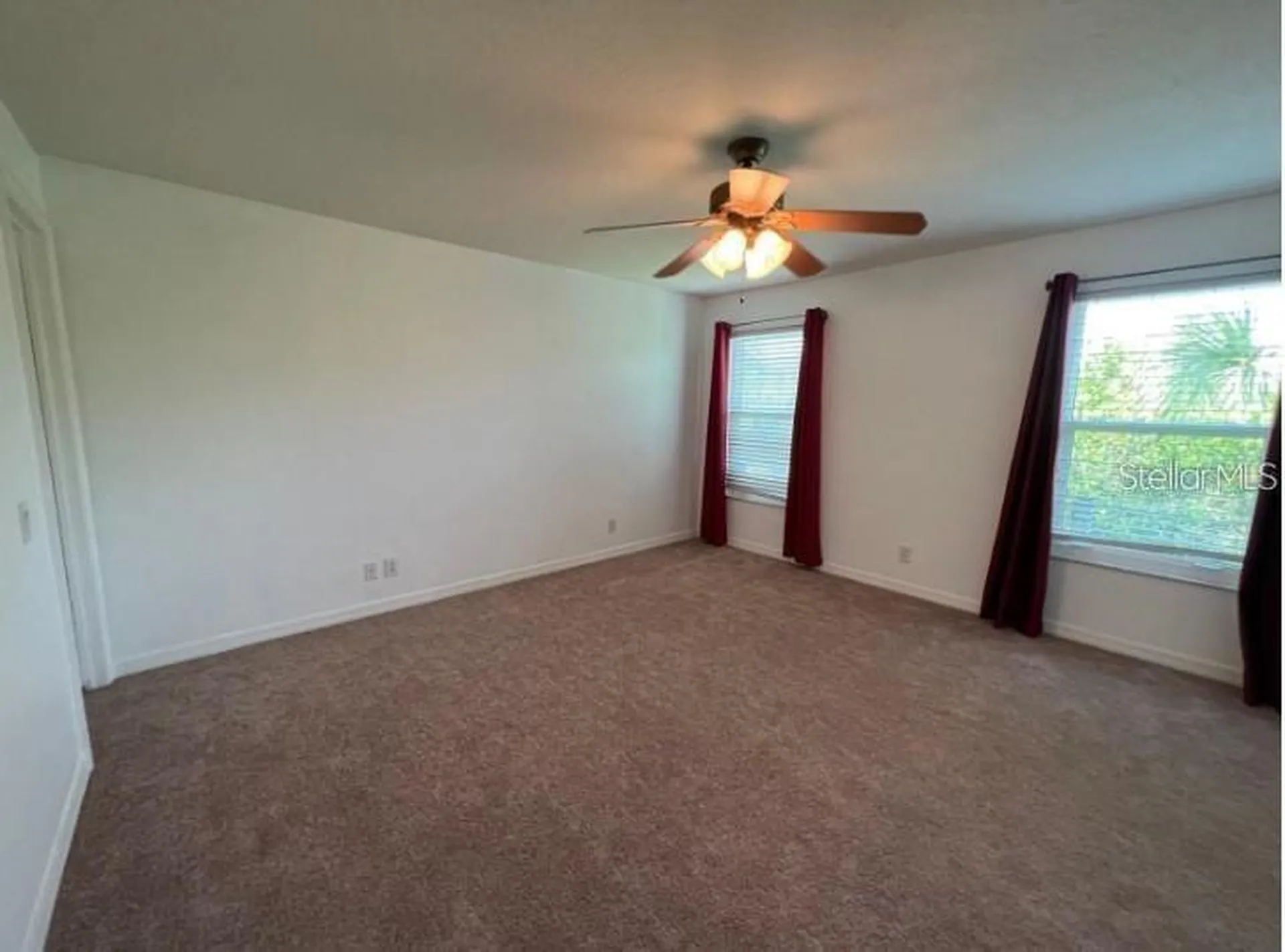 10216 Dolce Vista Drive NE St Petersburg FL 33702