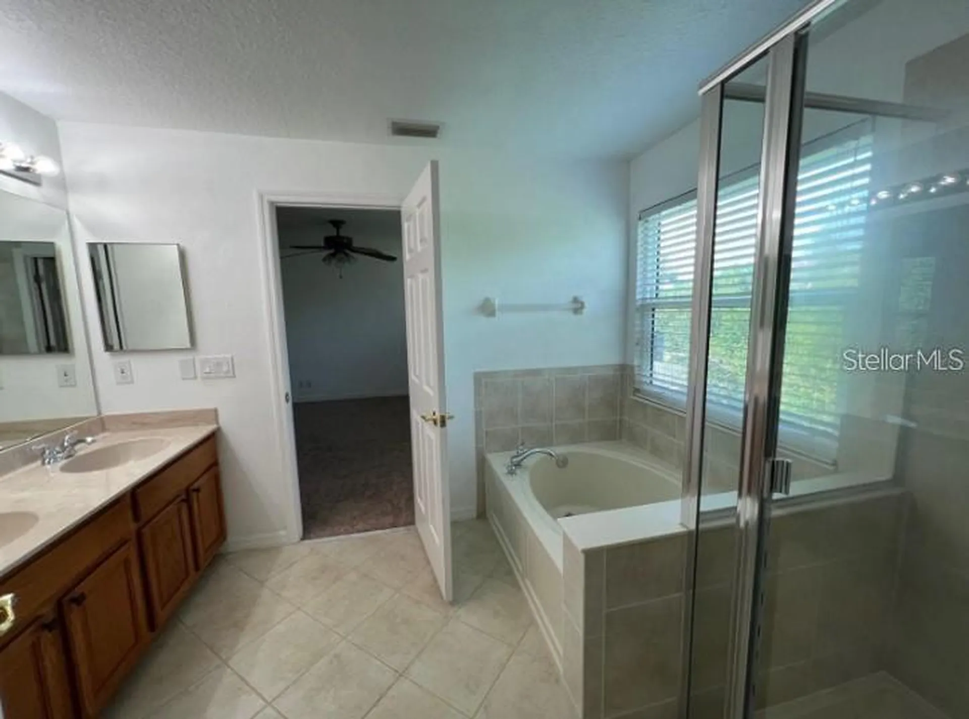 10216 Dolce Vista Drive NE St Petersburg FL 33702