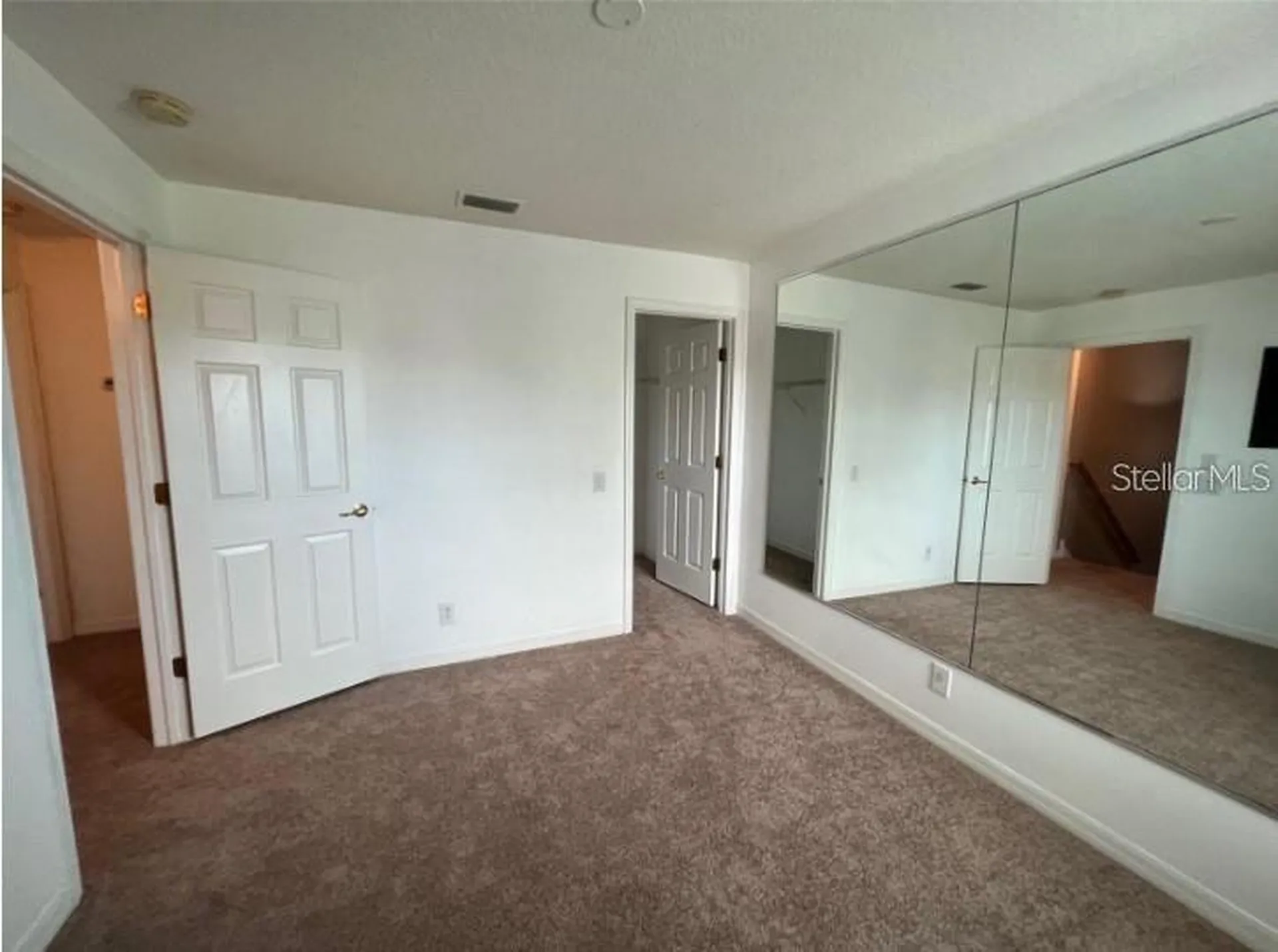 10216 Dolce Vista Drive NE St Petersburg FL 33702