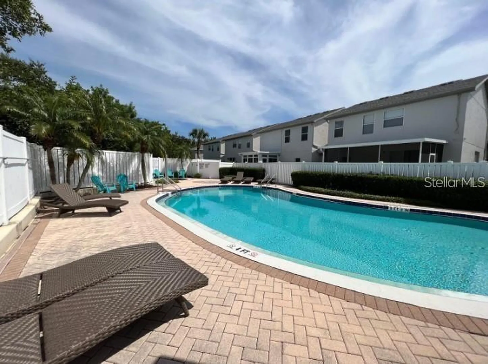 10216 Dolce Vista Drive NE St Petersburg FL 33702