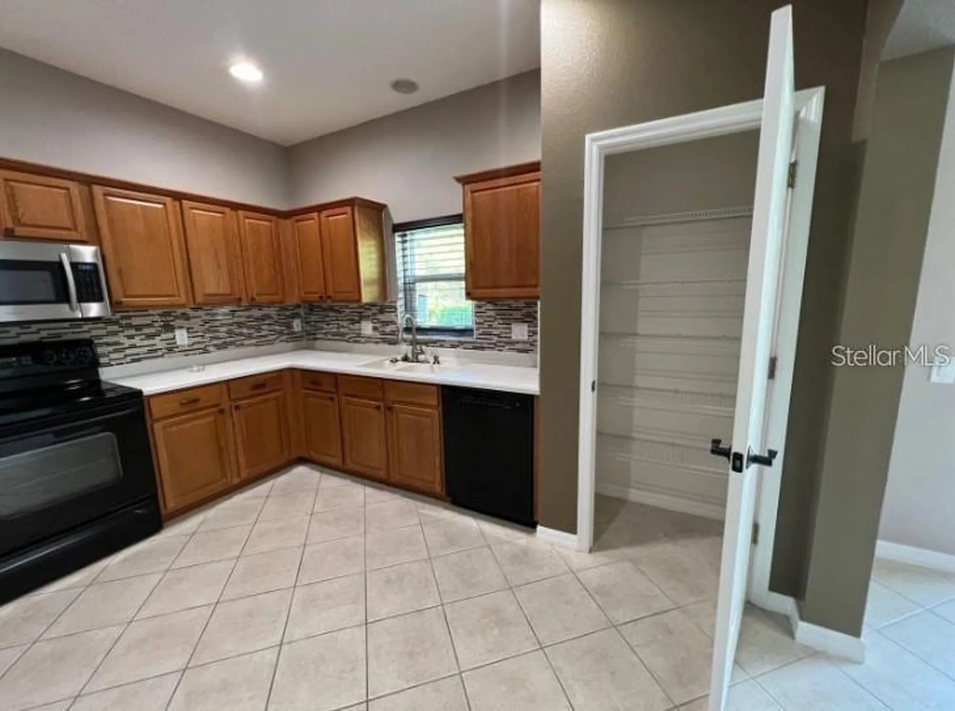 10216 Dolce Vista Drive NE St Petersburg FL 33702