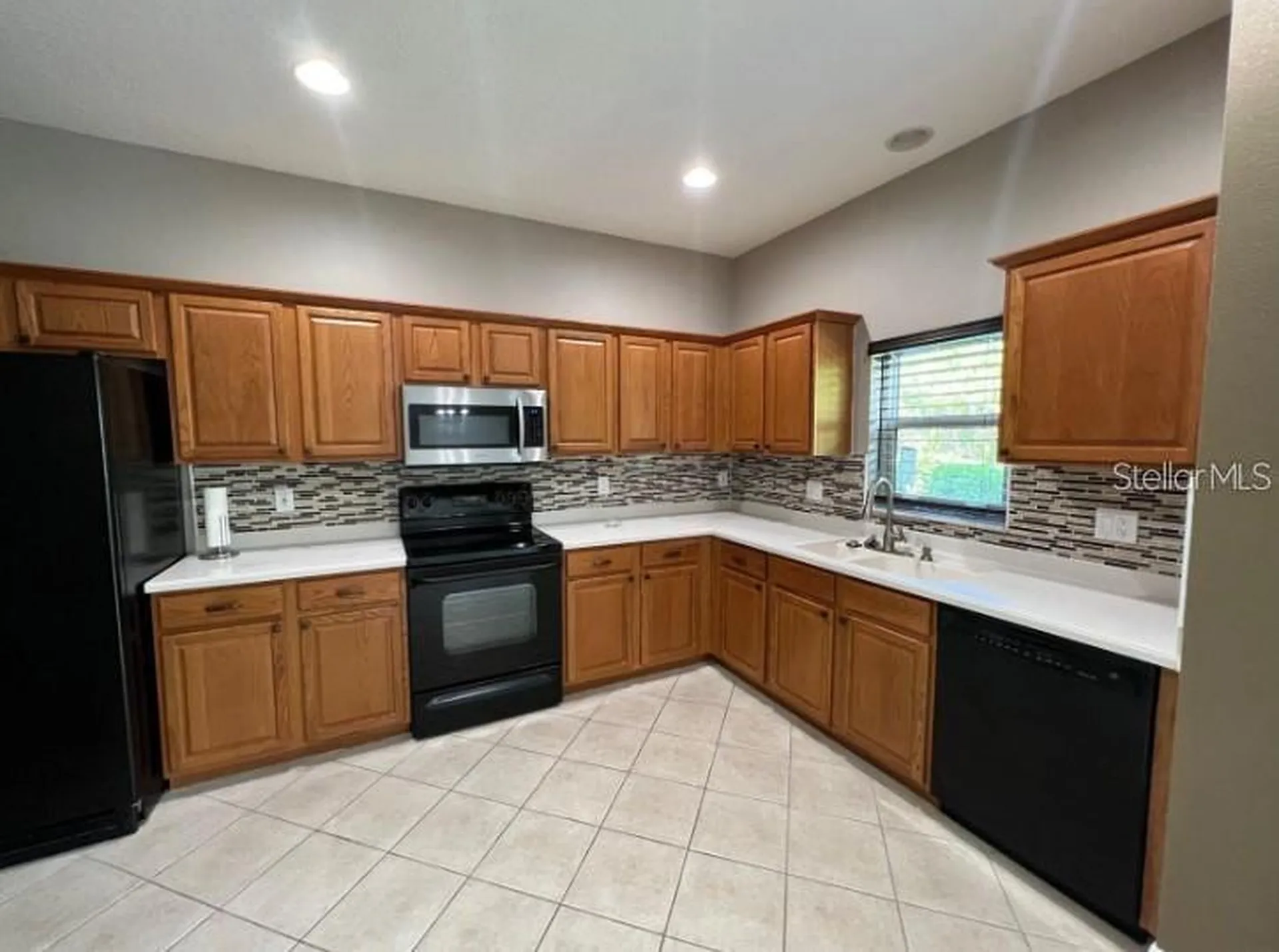 10216 Dolce Vista Drive NE St Petersburg FL 33702