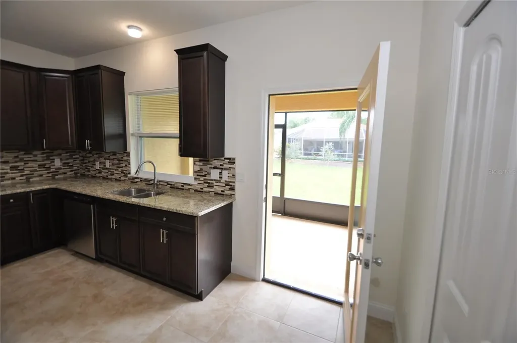 17 Rainbow Lane Palm Coast FL 32164