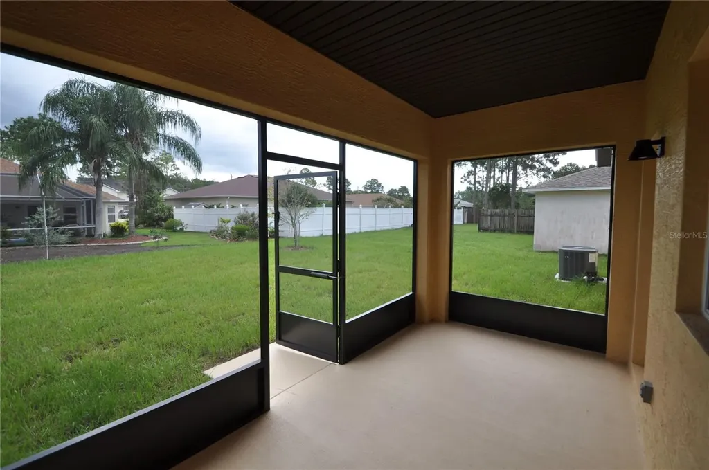 17 Rainbow Lane Palm Coast FL 32164