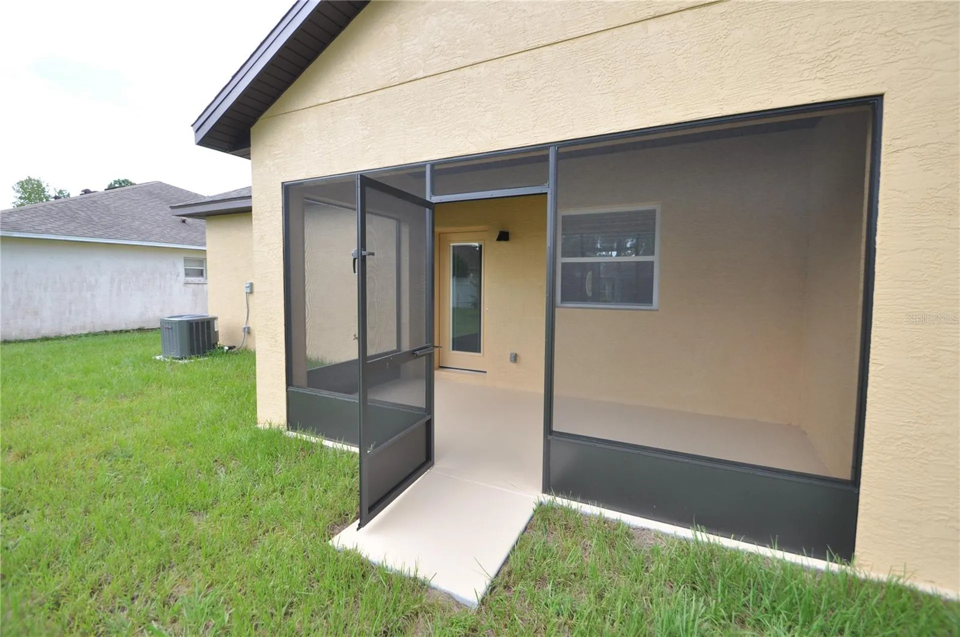 17 Rainbow Lane Palm Coast FL 32164