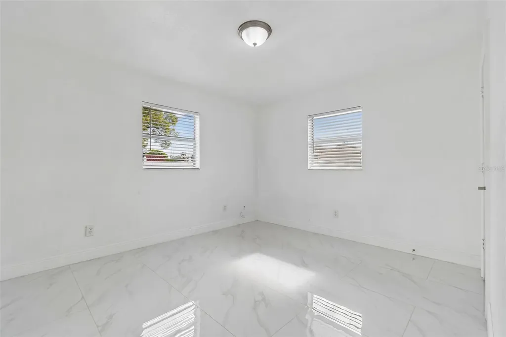 5803 Tampa Shores Boulevard Tampa FL 33615