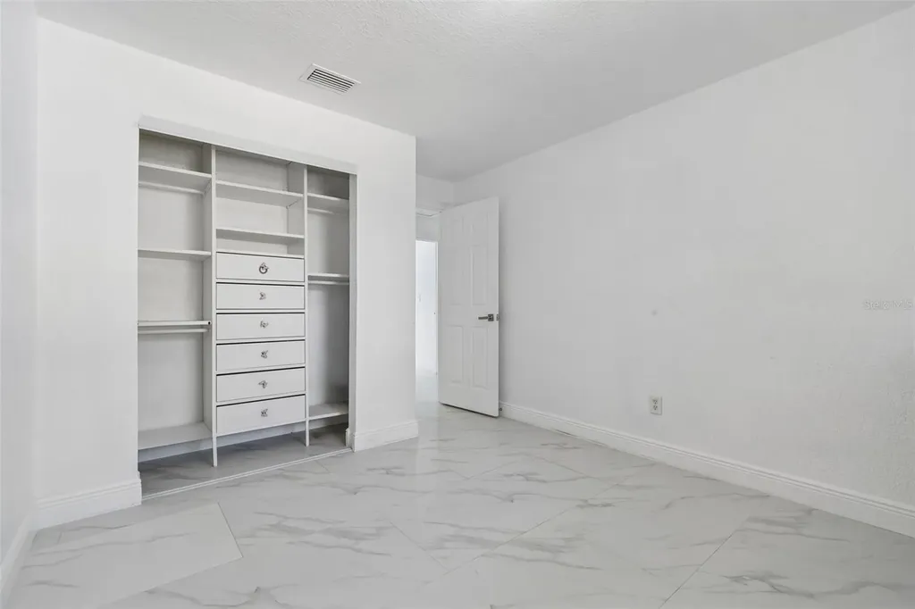 5803 Tampa Shores Boulevard Tampa FL 33615