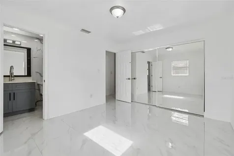 5803 Tampa Shores Boulevard Tampa FL 33615