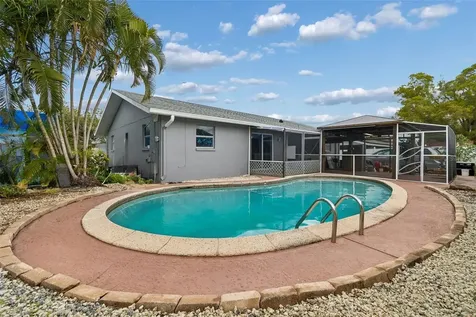 5803 Tampa Shores Boulevard Tampa FL 33615