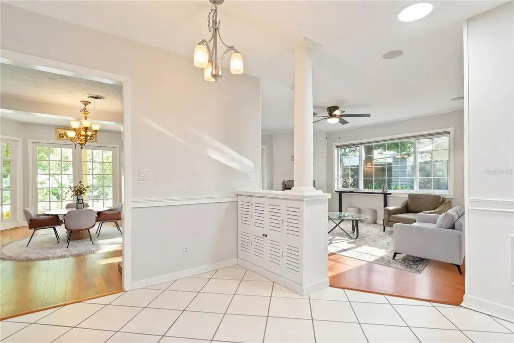 2102 W Kyra Drive Tampa FL 33612