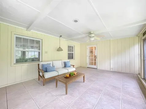 2102 W Kyra Drive Tampa FL 33612