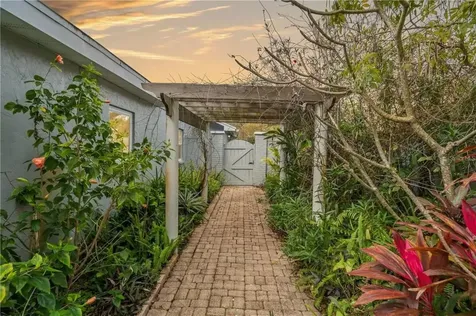 2102 W Kyra Drive Tampa FL 33612