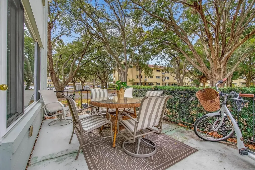 2254 Norwegian Drive Clearwater FL 33763