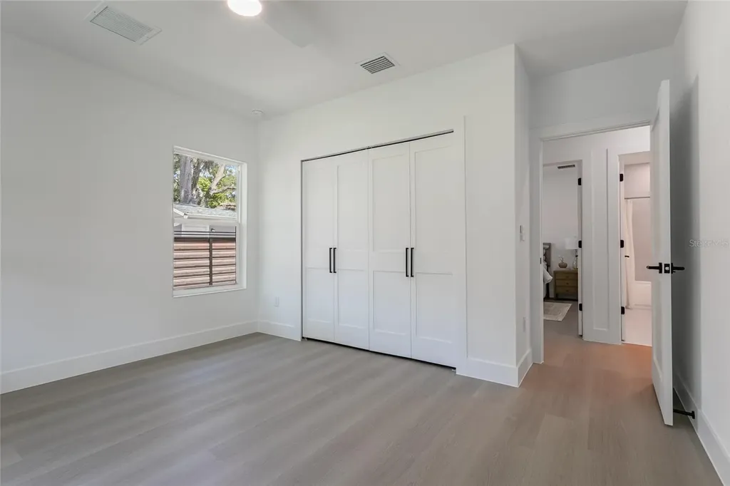 2327/2329 26th Avenue S St Petersburg FL 33712