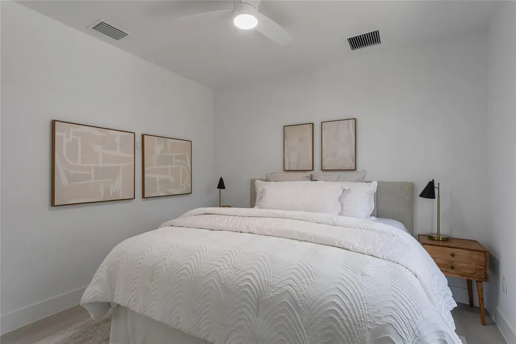 2327/2329 26th Avenue S St Petersburg FL 33712