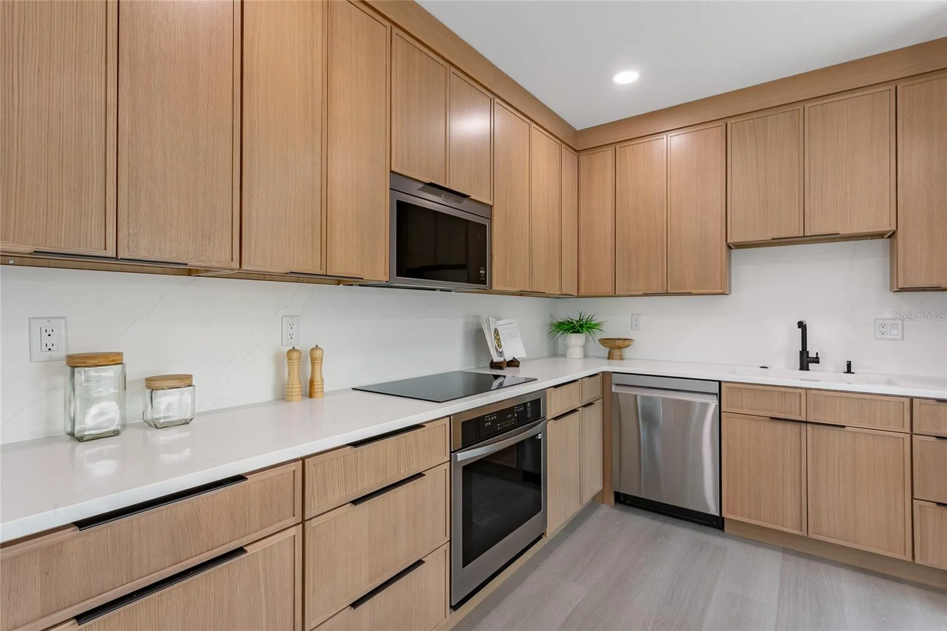 2327/2329 26th Avenue S St Petersburg FL 33712