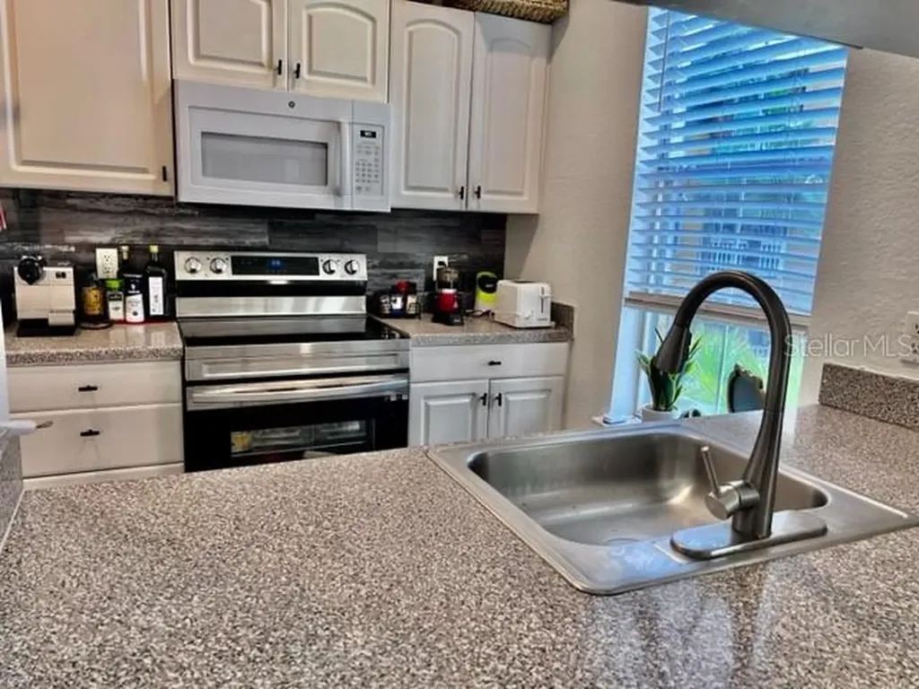 860 N Orange Avenue Orlando FL 32801
