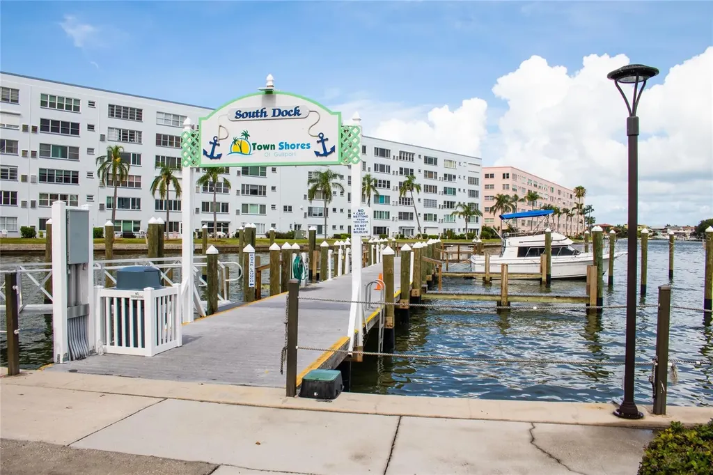 5935 30th Avenue S Gulfport FL 33707