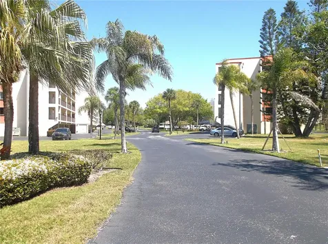 9433 Harbor Greens Way Seminole FL 33776