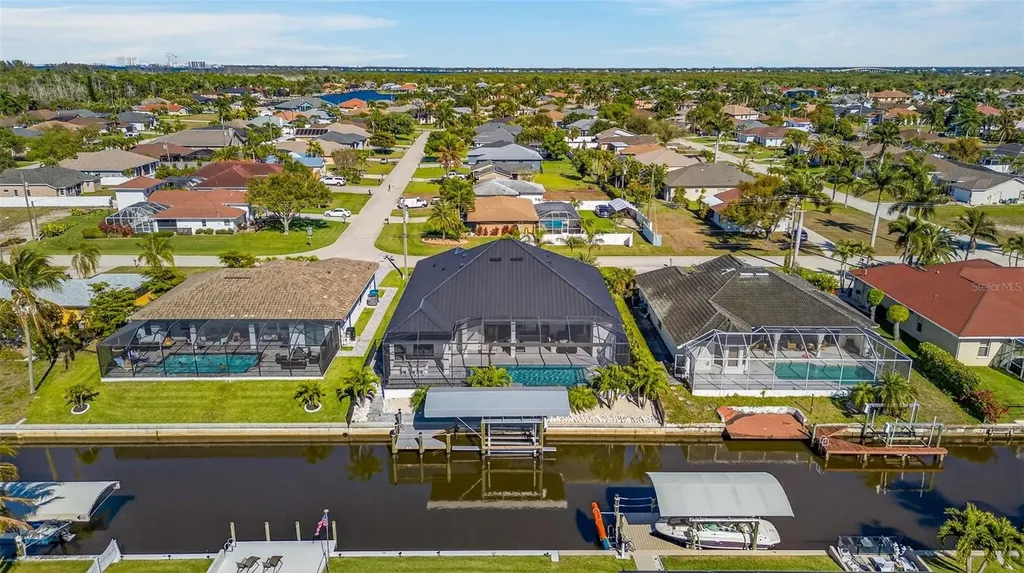 2002 SE 18th Avenue Cape Coral FL 33990