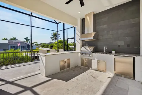 2002 SE 18th Avenue Cape Coral FL 33990