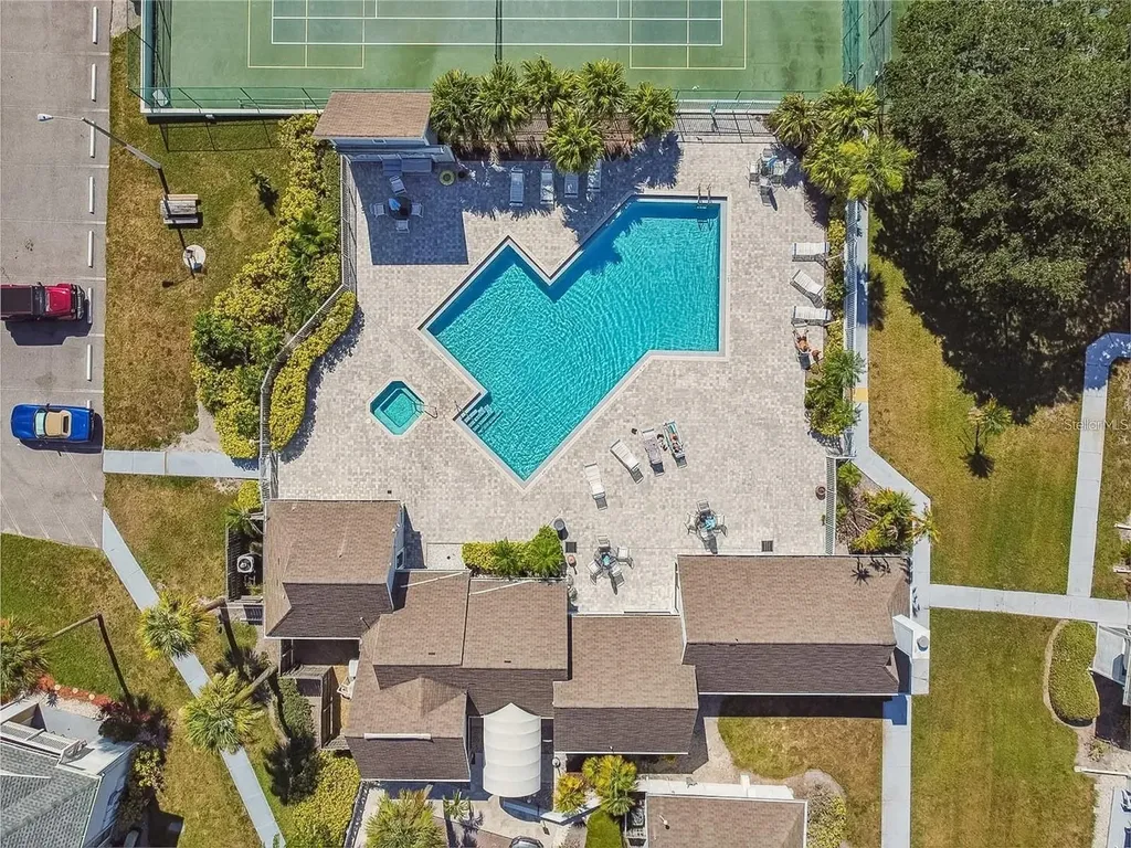 455 Alt 19 S Palm Harbor FL 34683