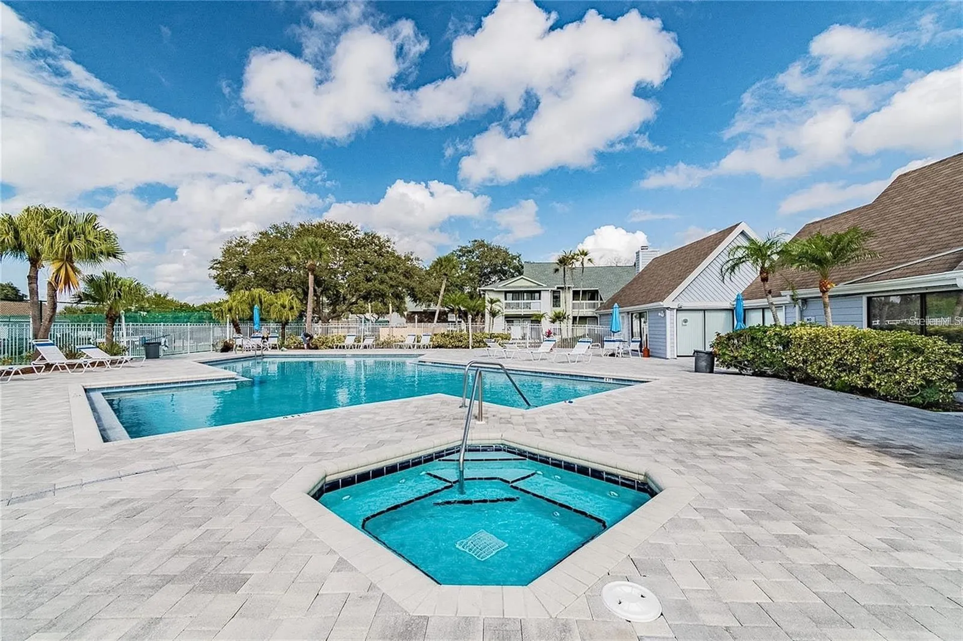 455 Alt 19 S Palm Harbor FL 34683