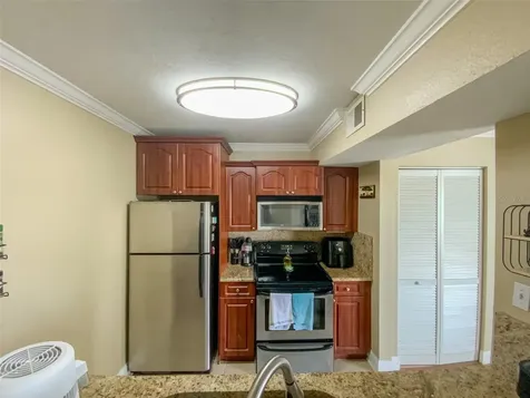 455 Alt 19 S Palm Harbor FL 34683