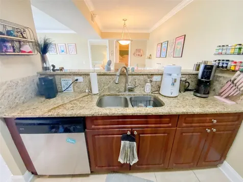 455 Alt 19 S Palm Harbor FL 34683
