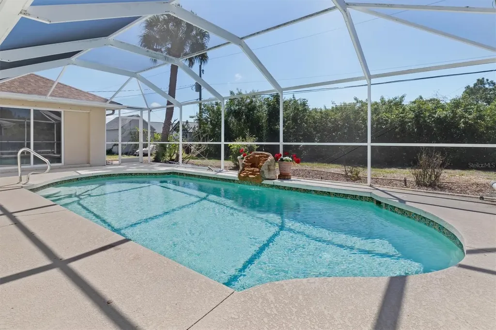 10123 Topsail Avenue Englewood FL 34224