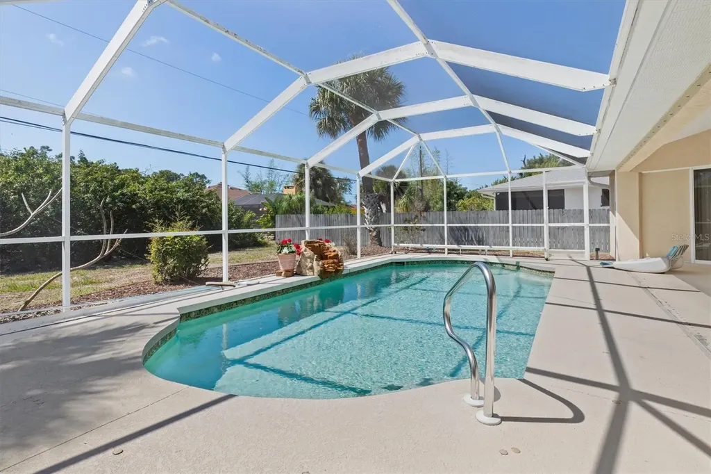 10123 Topsail Avenue Englewood FL 34224