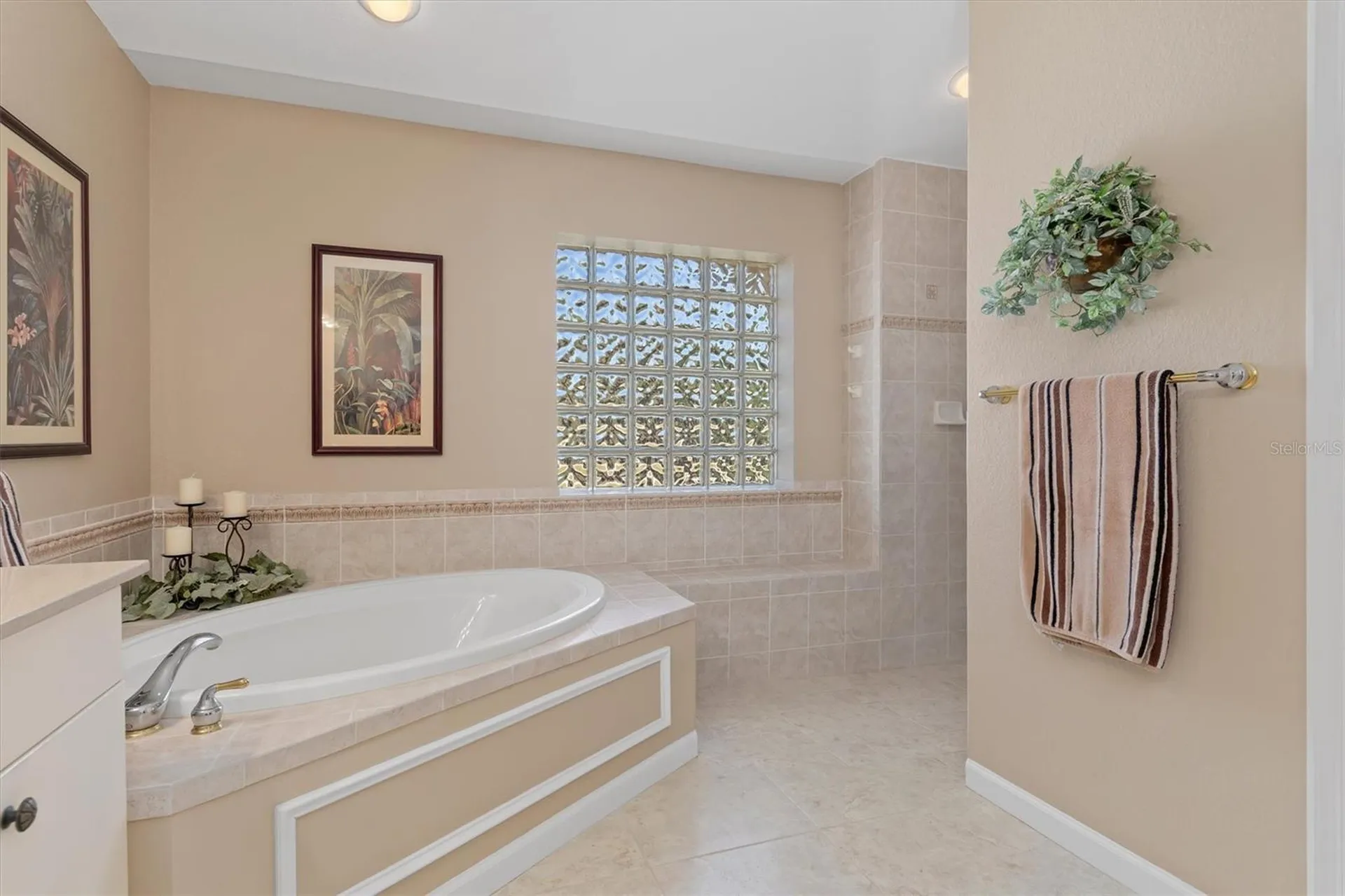 10123 Topsail Avenue Englewood FL 34224