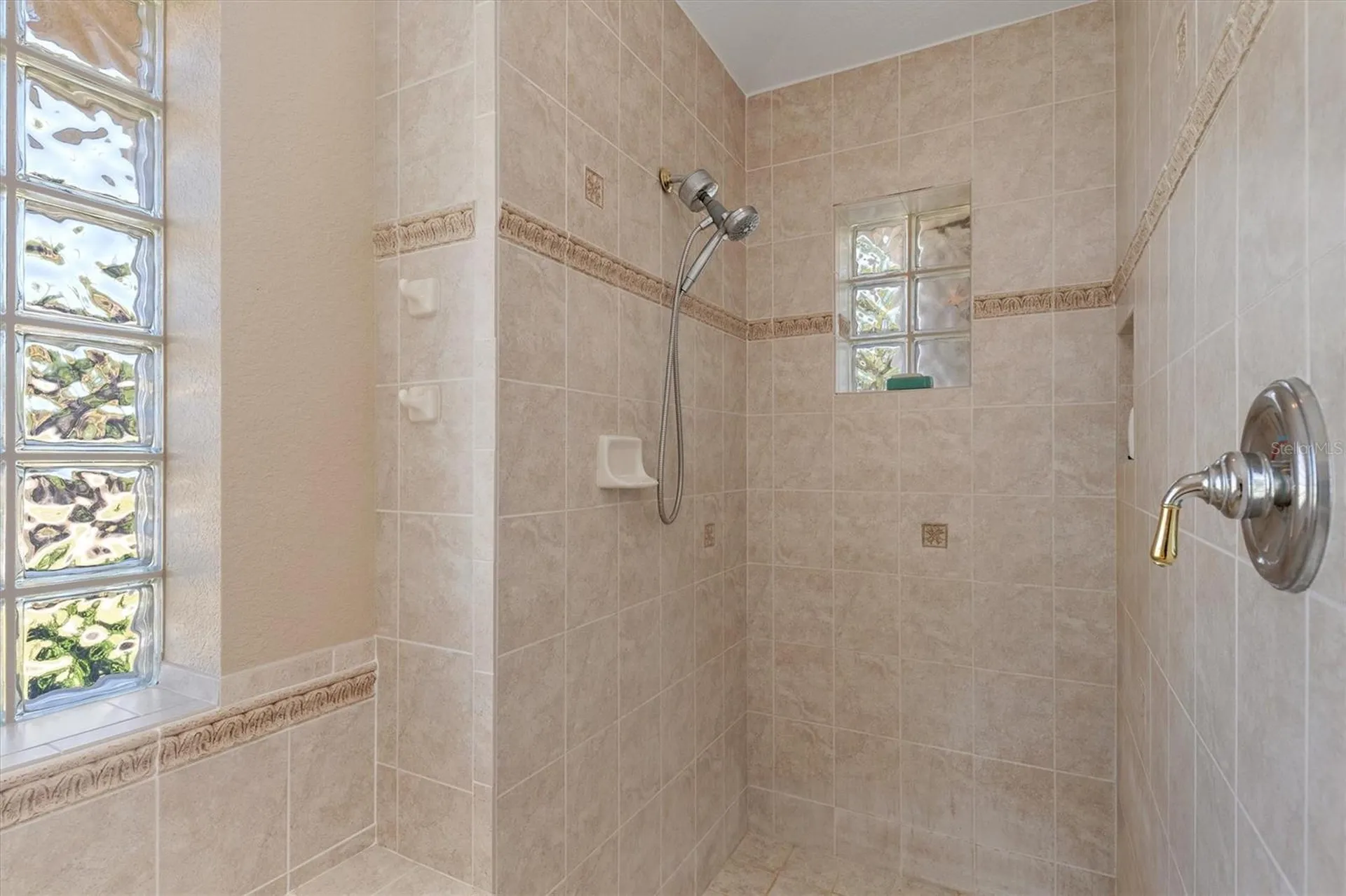 10123 Topsail Avenue Englewood FL 34224