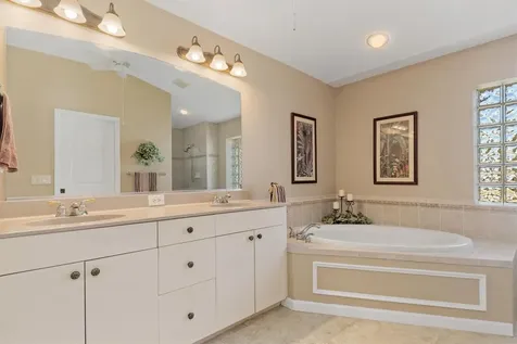 10123 Topsail Avenue Englewood FL 34224