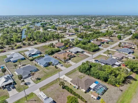 10123 Topsail Avenue Englewood FL 34224