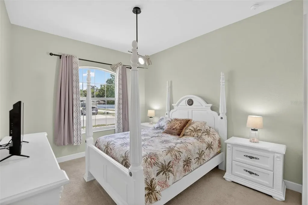 2334 Creeks Crossing Drive Lakeland FL 33810