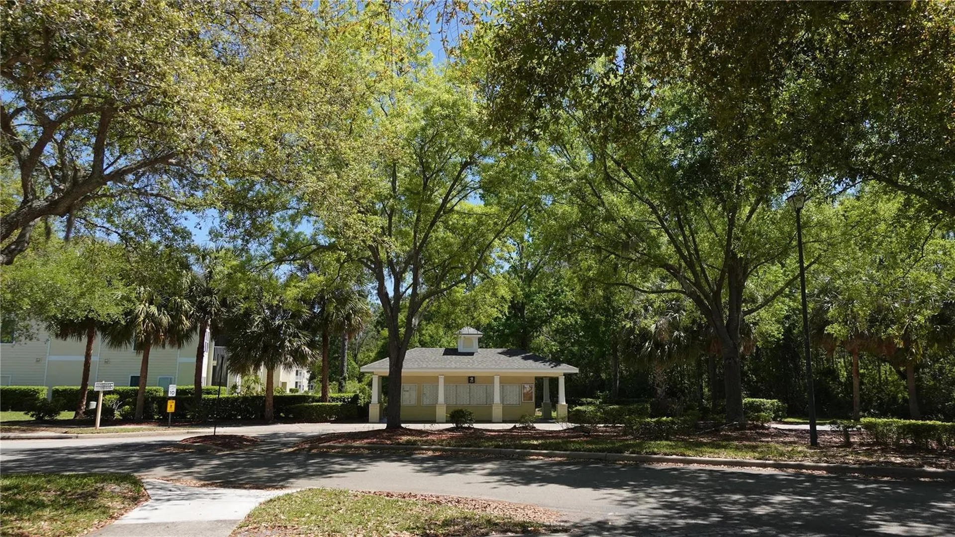18281 Bridle Club Drive Tampa FL 33647