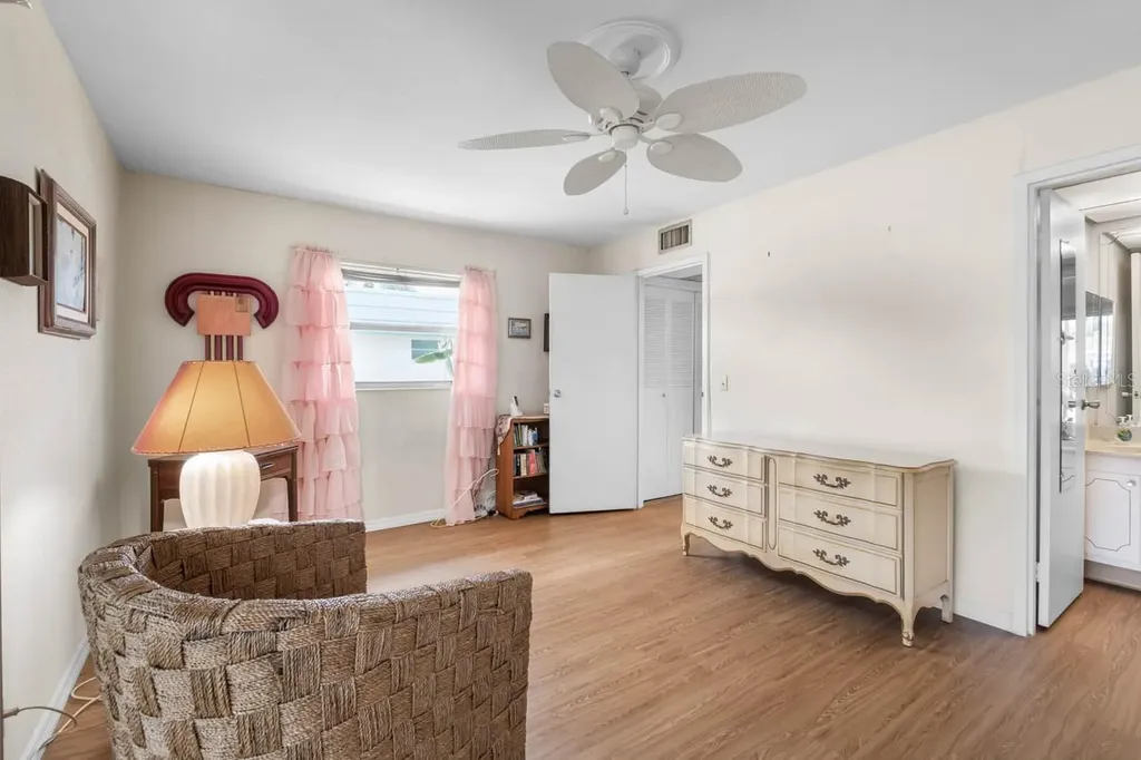 1801 Bedford Lane Sun City Center FL 33573