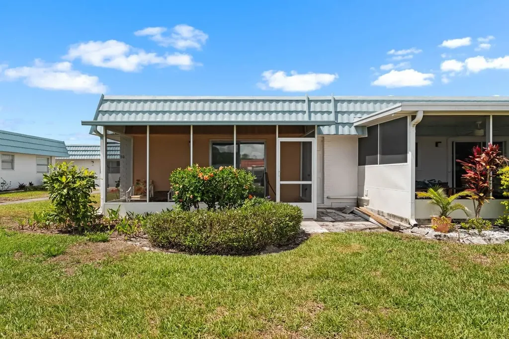 1801 Bedford Lane Sun City Center FL 33573