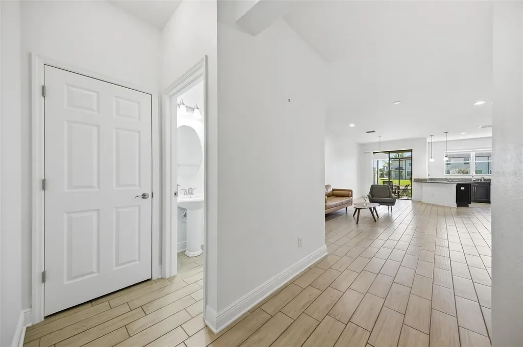 11539 Crowned Sparrow Lane Tampa FL 33626